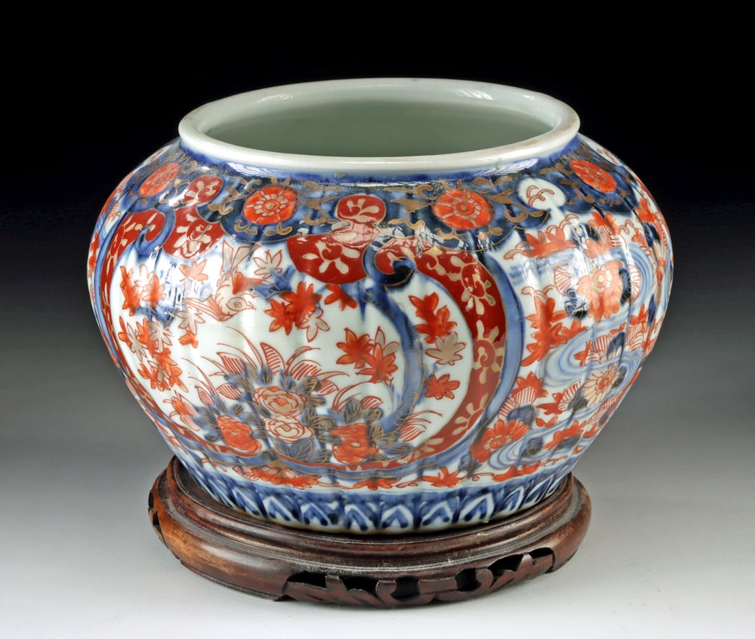 Early 20th C. Japanese Meiji Imari Ribbed Vase (1 of 4)