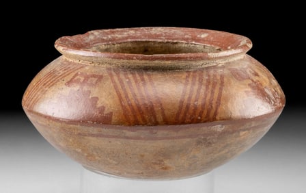 Narino Bichrome Pottery Jar w/ Linear Motifs