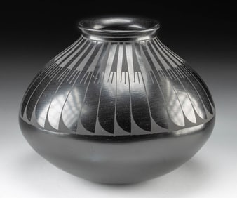 Mata Ortiz Black-on-Black Pottery Jar, Hilario Quezada