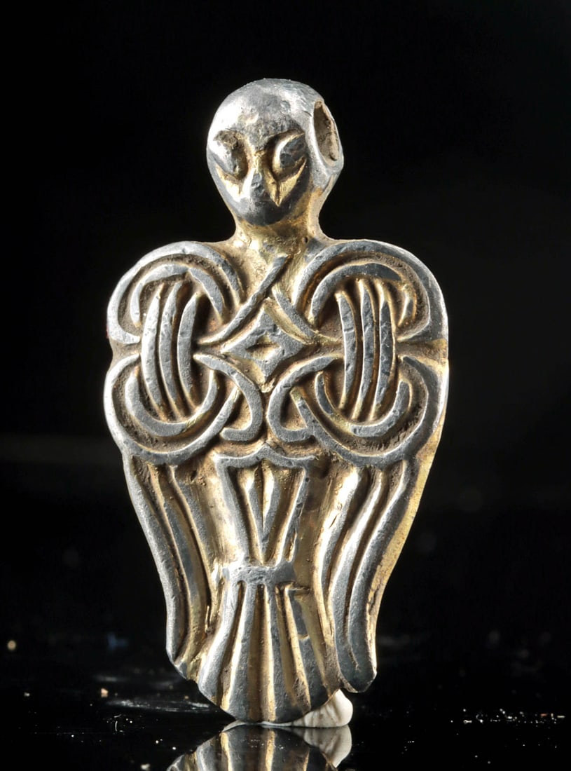 Viking Gilt Silver Pendant - Raven Form (1 of 2)