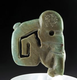 Costa Rican Greenstone Bird Pendant, Linea Veija Period
