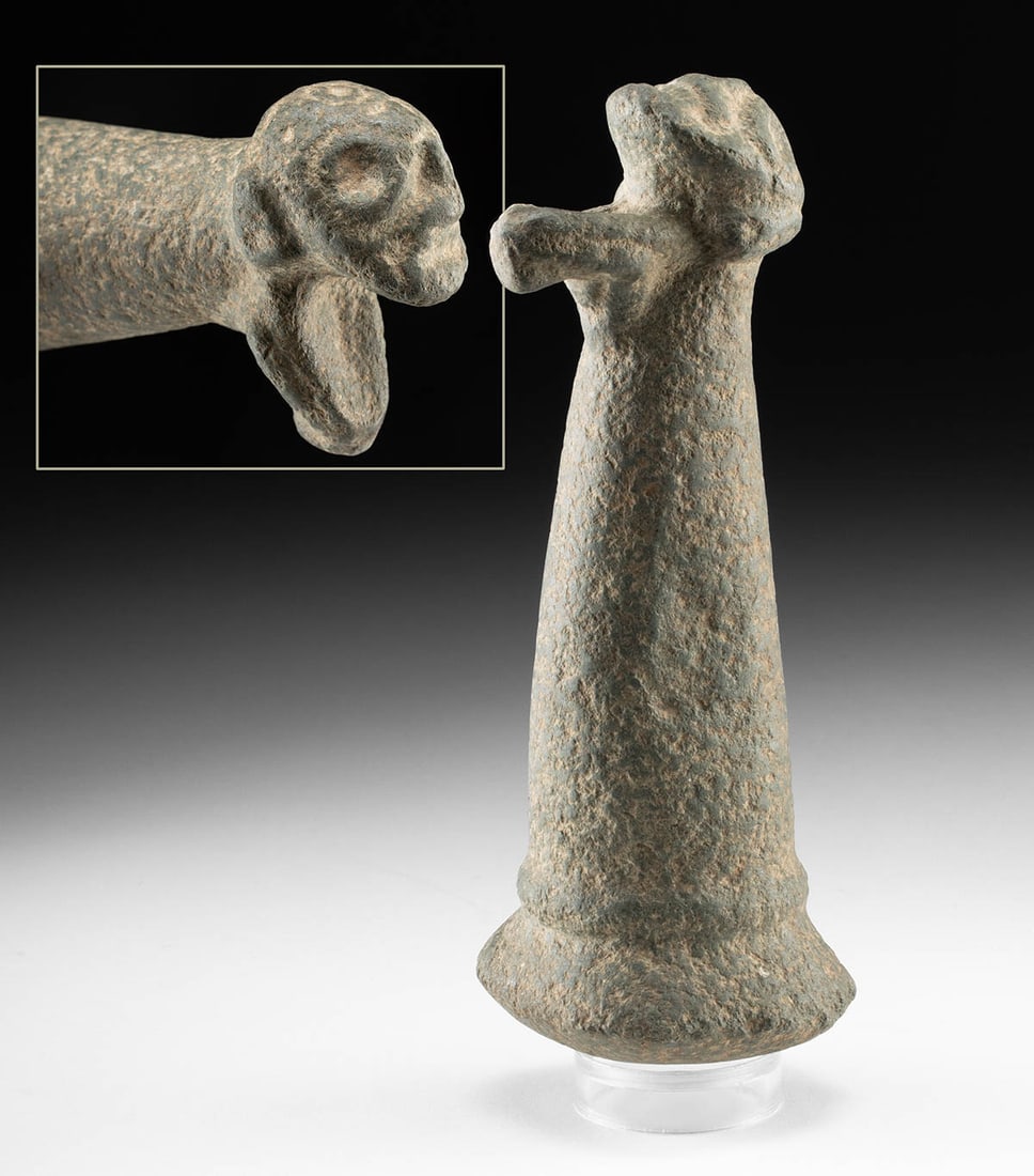 Taino Stone Pounder - Grinder w/ Figure (1 of 3)