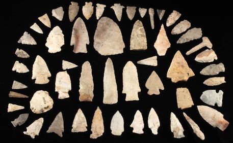 52 Native American Knapped Stone Arrowheads & Tools