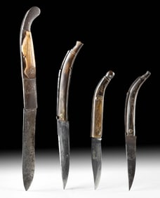 Four 18th C. American Steel & Horn Grip Clasp Knives