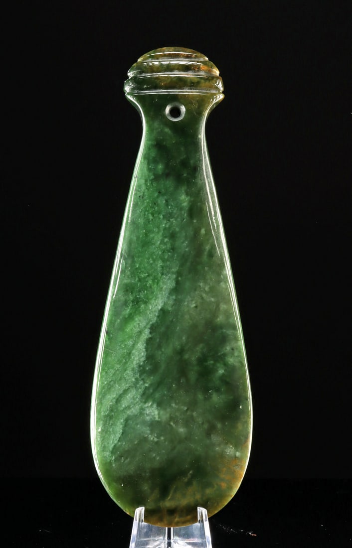 Maori Taonga Polished Pounamu Mere (Jade Hand Weapon) (1 of 5)