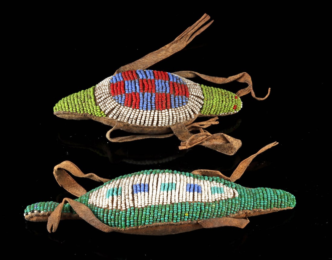 Native American Sioux Beaded Umbilical Amulets Turtles (1 of 2)