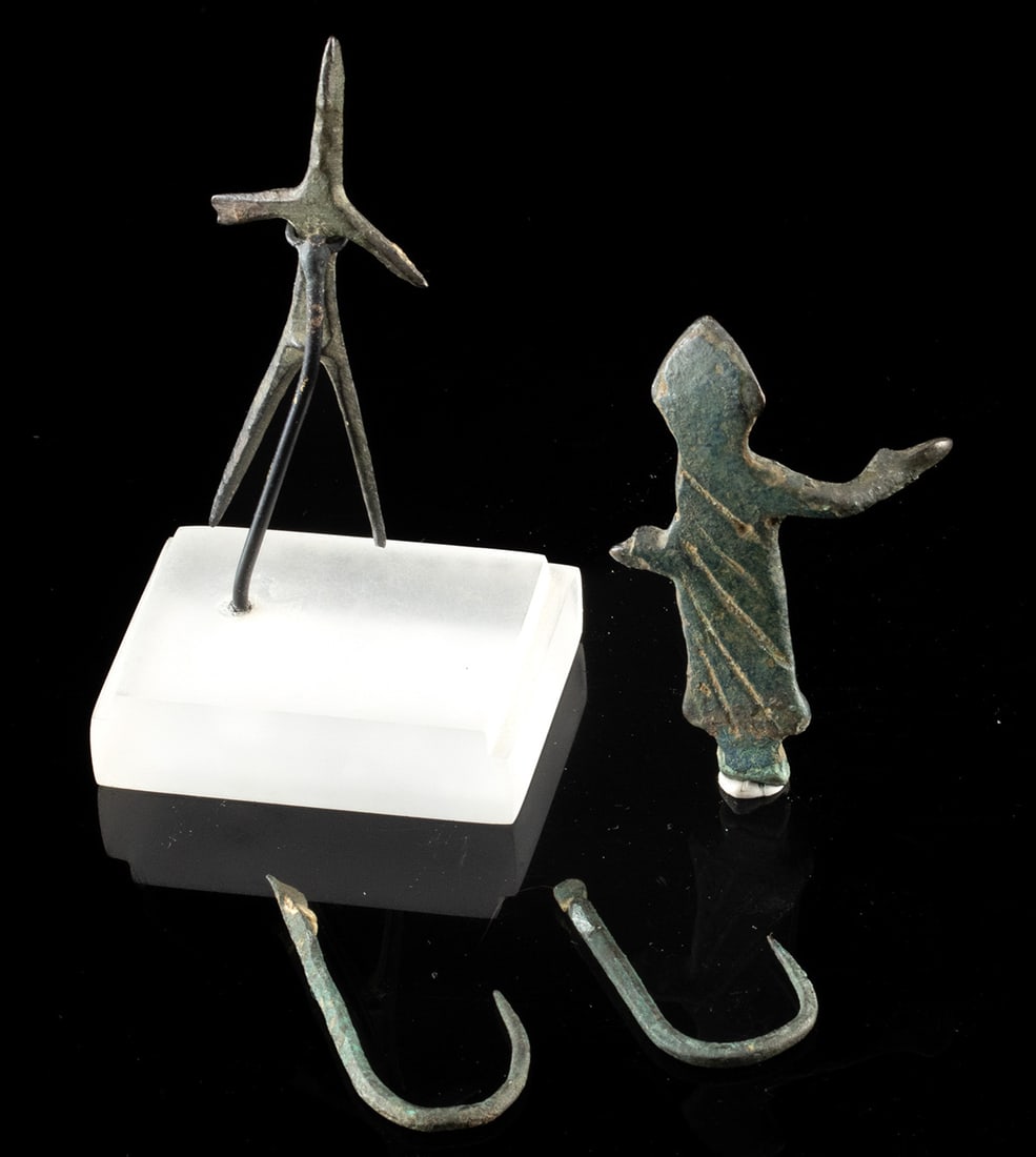Two Etruscan Figures & Two Roman Copper Fish Hooks - 2
