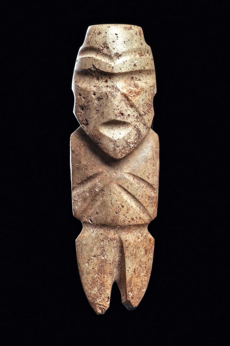 Guerrero Serpentine Standing Figure with Squared Headdr (1 of 1)