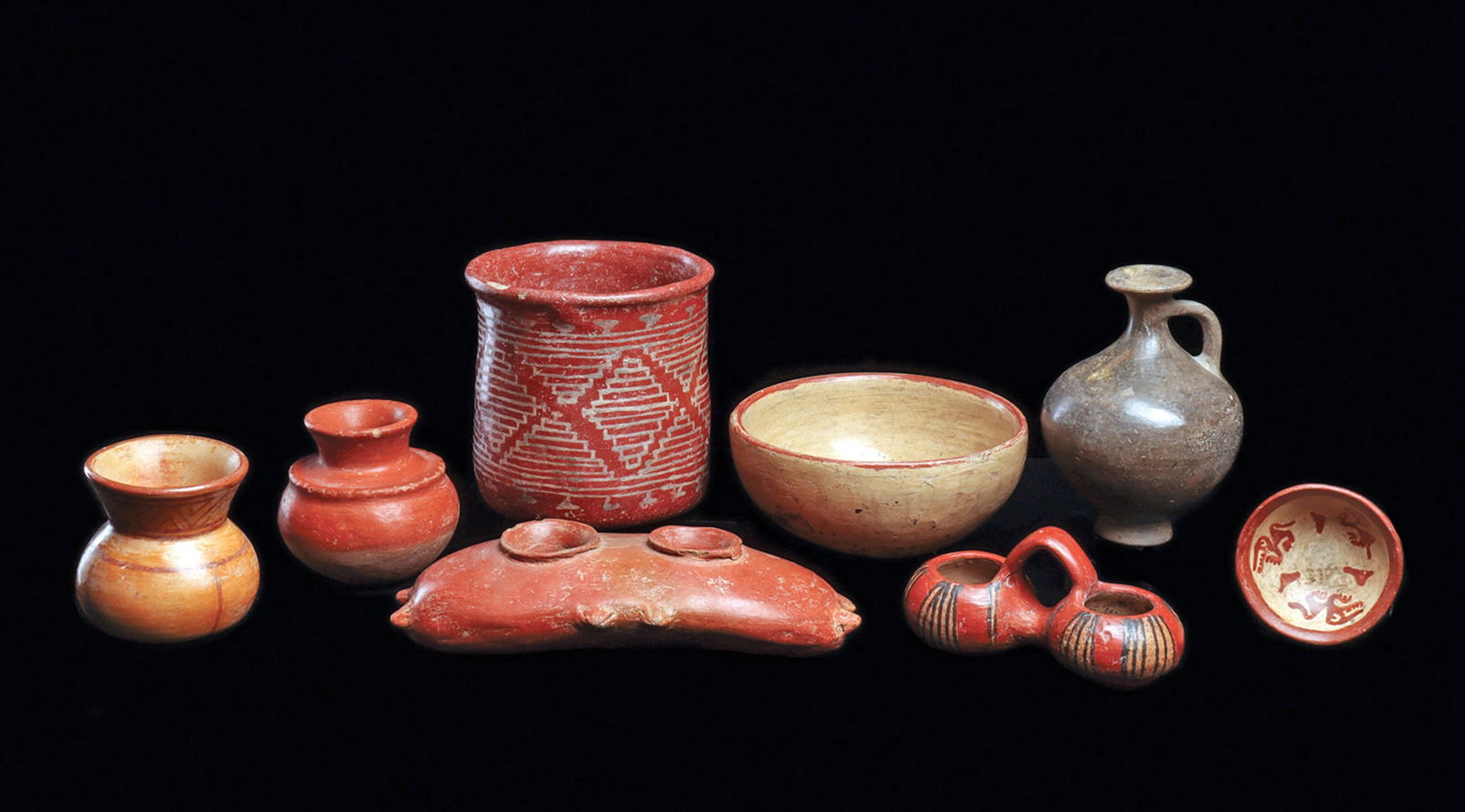 Chupicuaro Decorated Vase & Michoacan Vessels (8) (1 of 1)