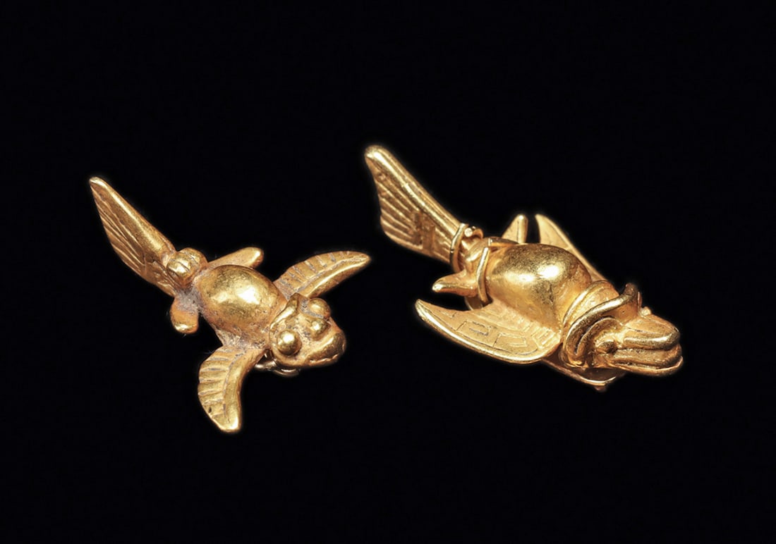 Tolima / Quimbaya Gold Fantastic Flying Fish Pendants ( (1 of 1)