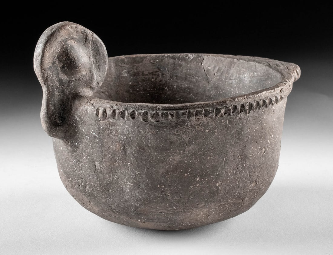 Mississippian Pottery Duck Effigy Bowl, ex Daniel Wolf (1 of 4)