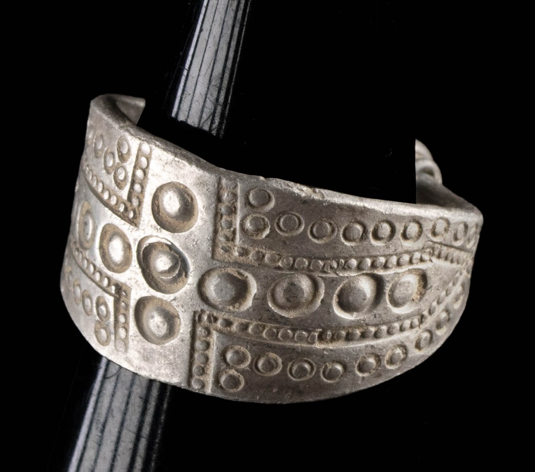 Viking Silver Ring - Stamped Cross Motif (1 of 3)