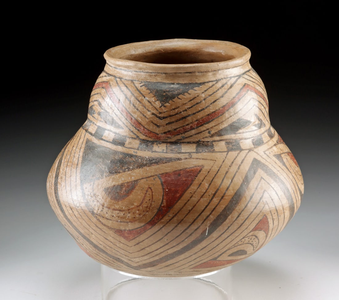 Casas Grandes Ramos Lobed Polychrome Pottery Jar (1 of 3)