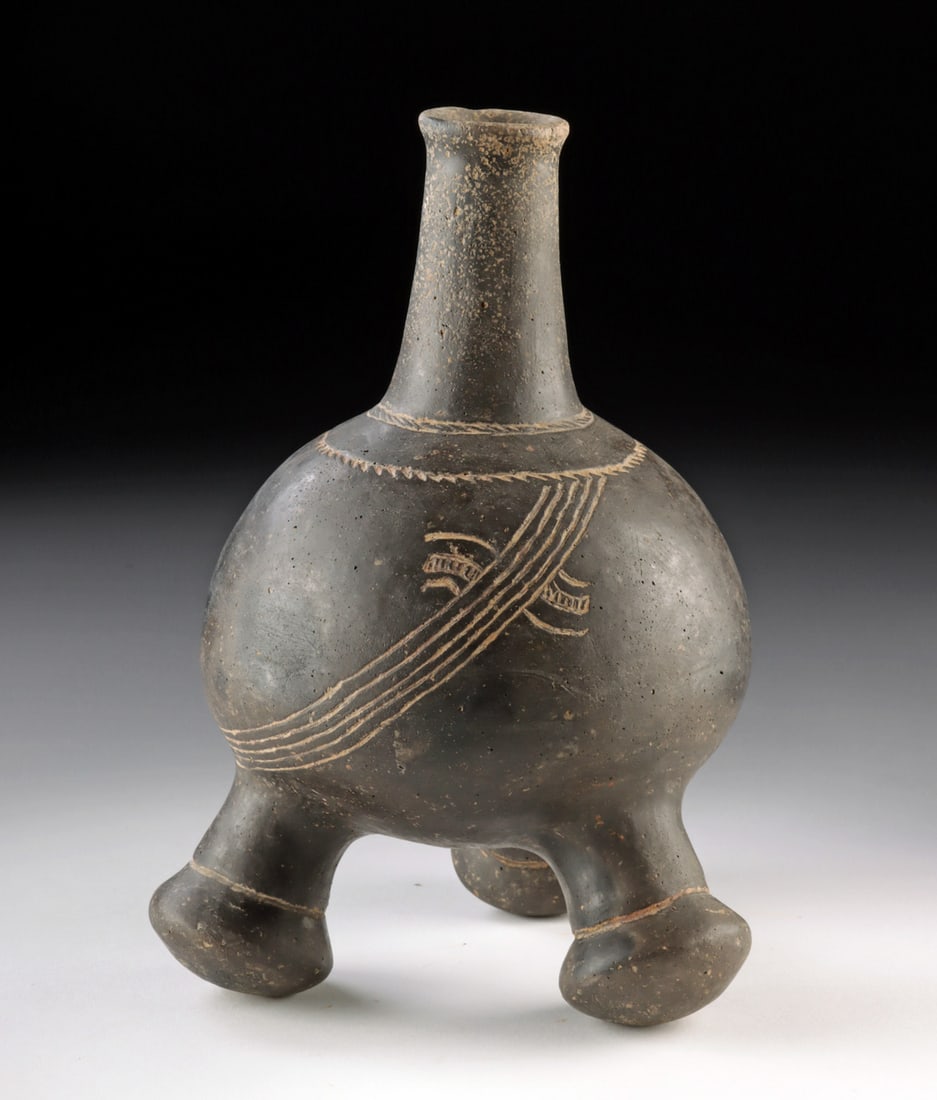 Mississippian Caddo Blakely Engraved Tripod Vessel (1 of 4)