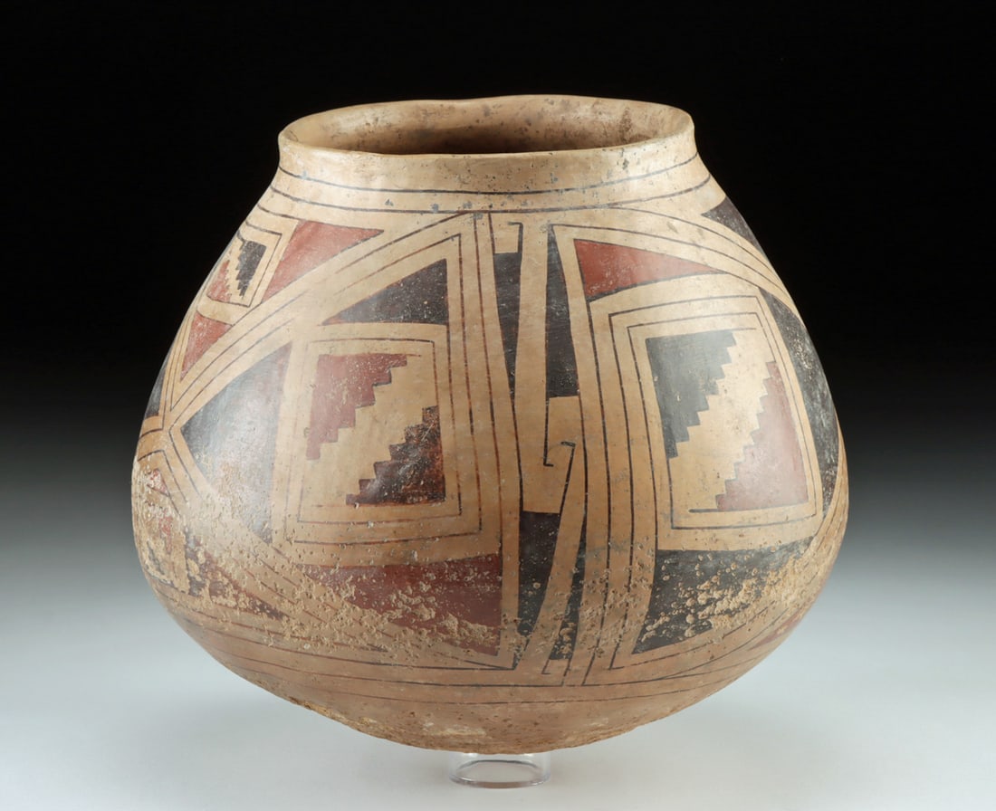 Large Casas Grandes Polychrome Pottery Jar (1 of 3)