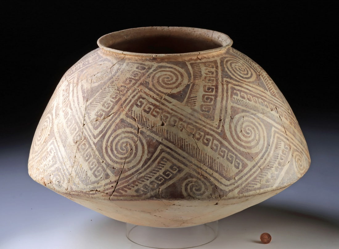 Massive Hohokam Buffware Jar - Sacaton Red-on Buff Type (1 of 4)