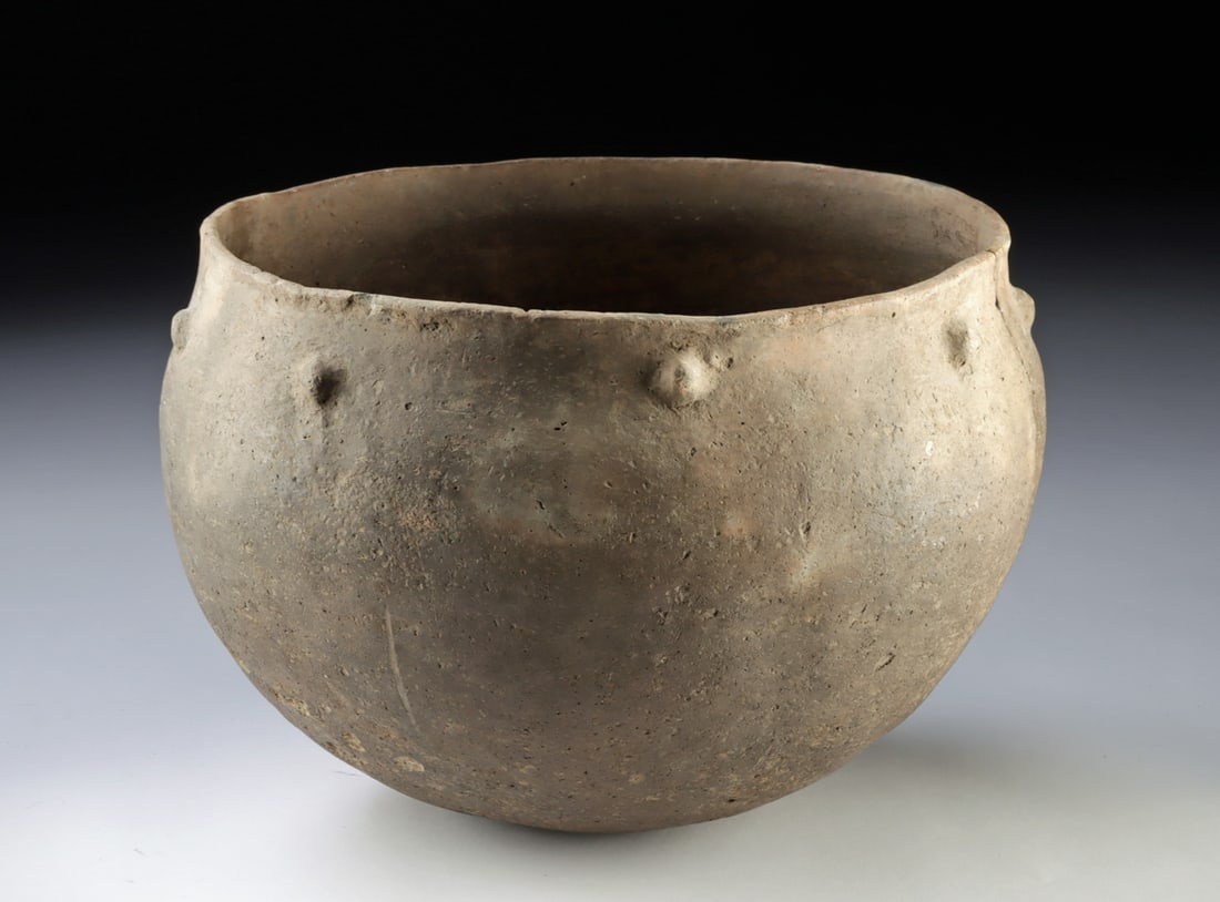 Large Mississippian Pottery Bowl - Lugged Rim (1 of 4)
