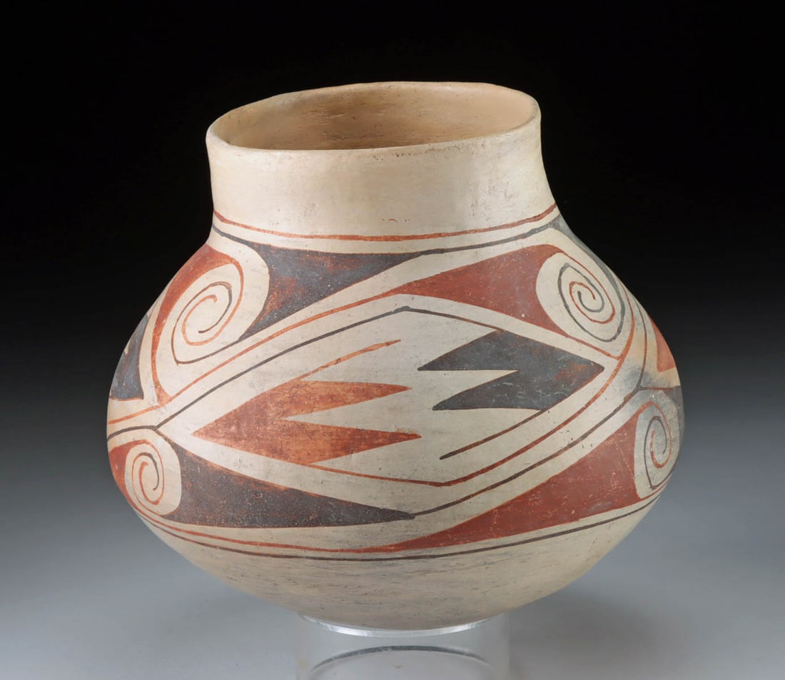 Casas Grandes Ramos Polychrome Pottery Jar (1 of 3)