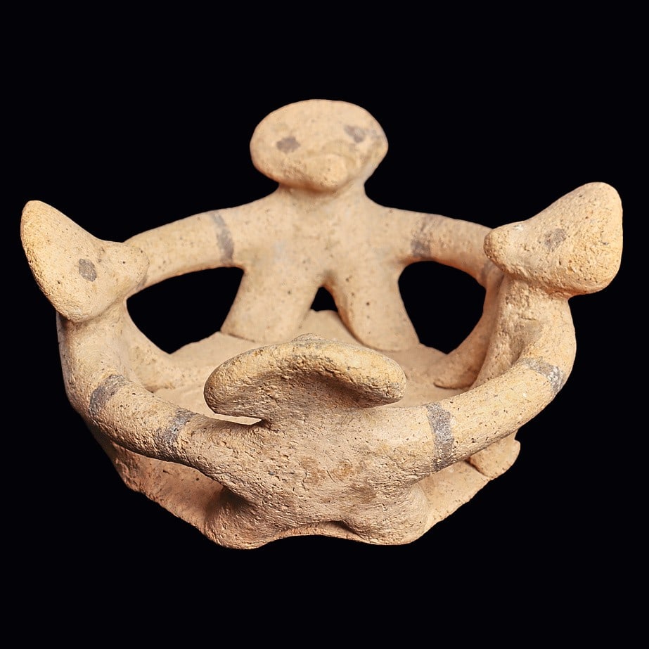 Chinesco Pottery Dance Group - 4 Figures, Heart-Shaped Heads (1 of 4)