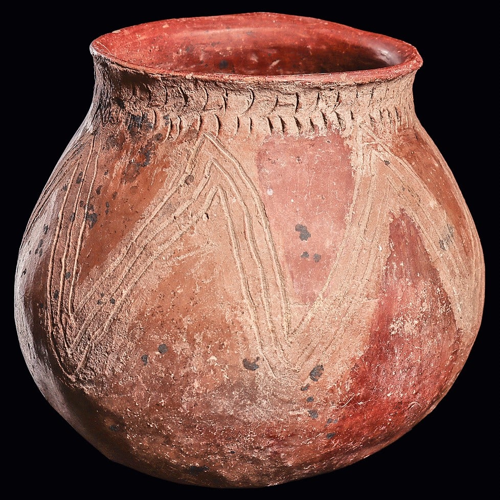 Published Casas Grandes Red Slip Vessel, Incised Zigzags (1 of 4)