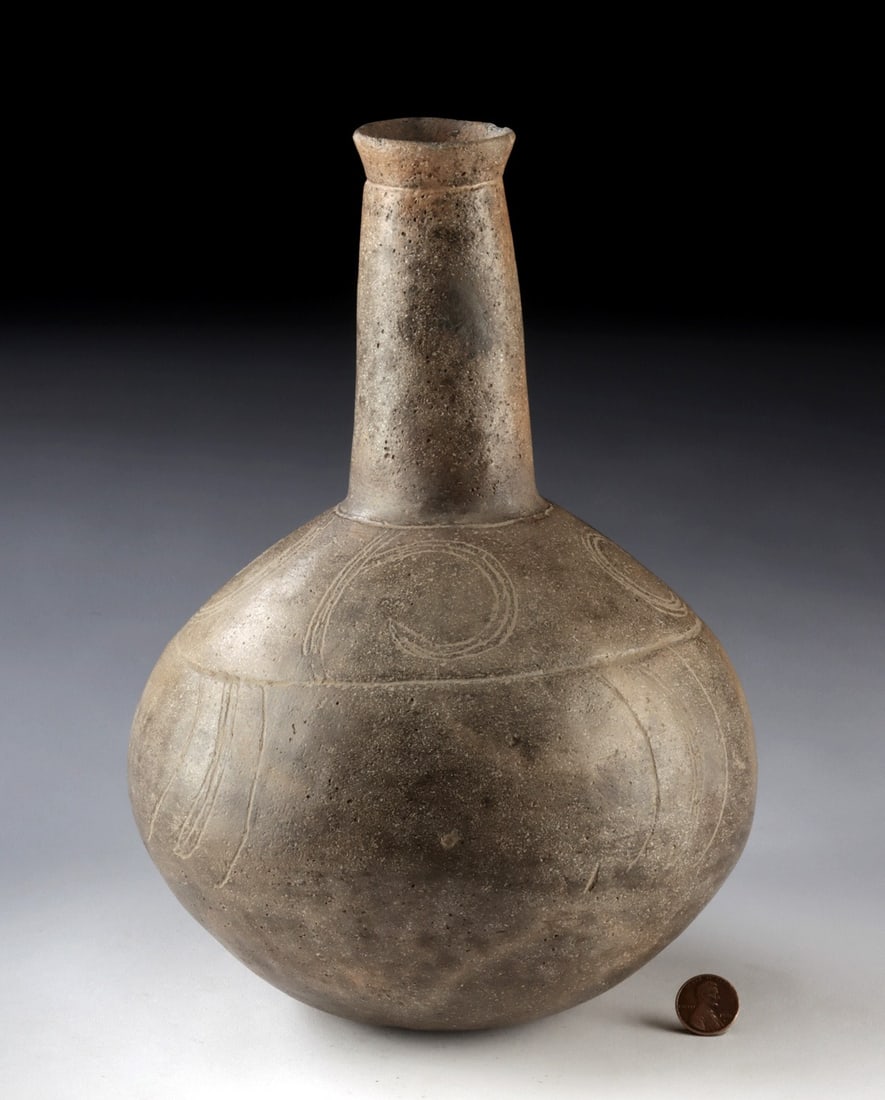 Mississippian Pottery Incised Water Bottle w/ Spiral (1 of 4)
