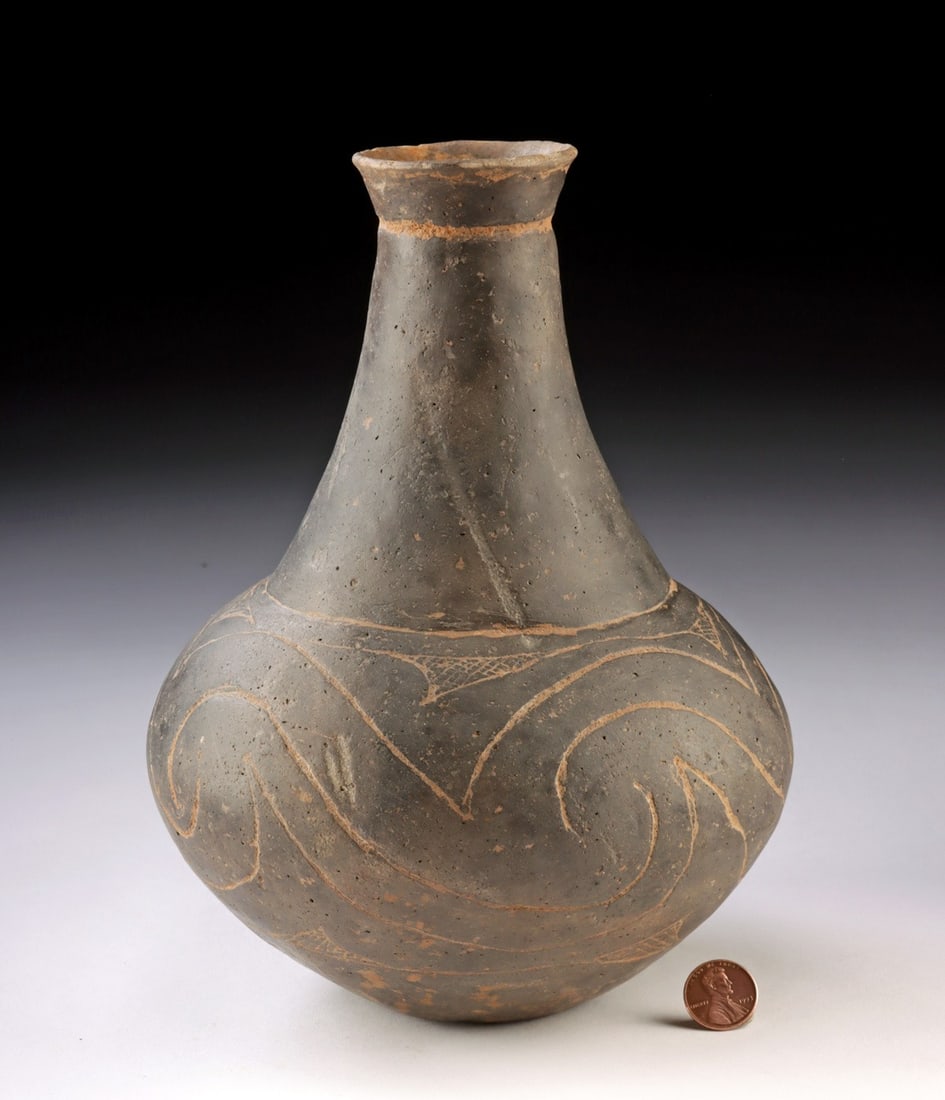 Mississippian Pottery Bottle - Taylor Engraved (1 of 4)