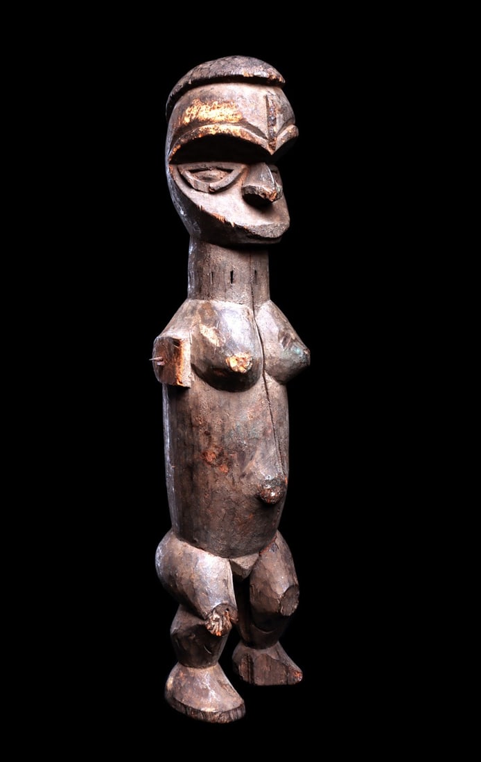 Eket Female Figure (1 of 4)