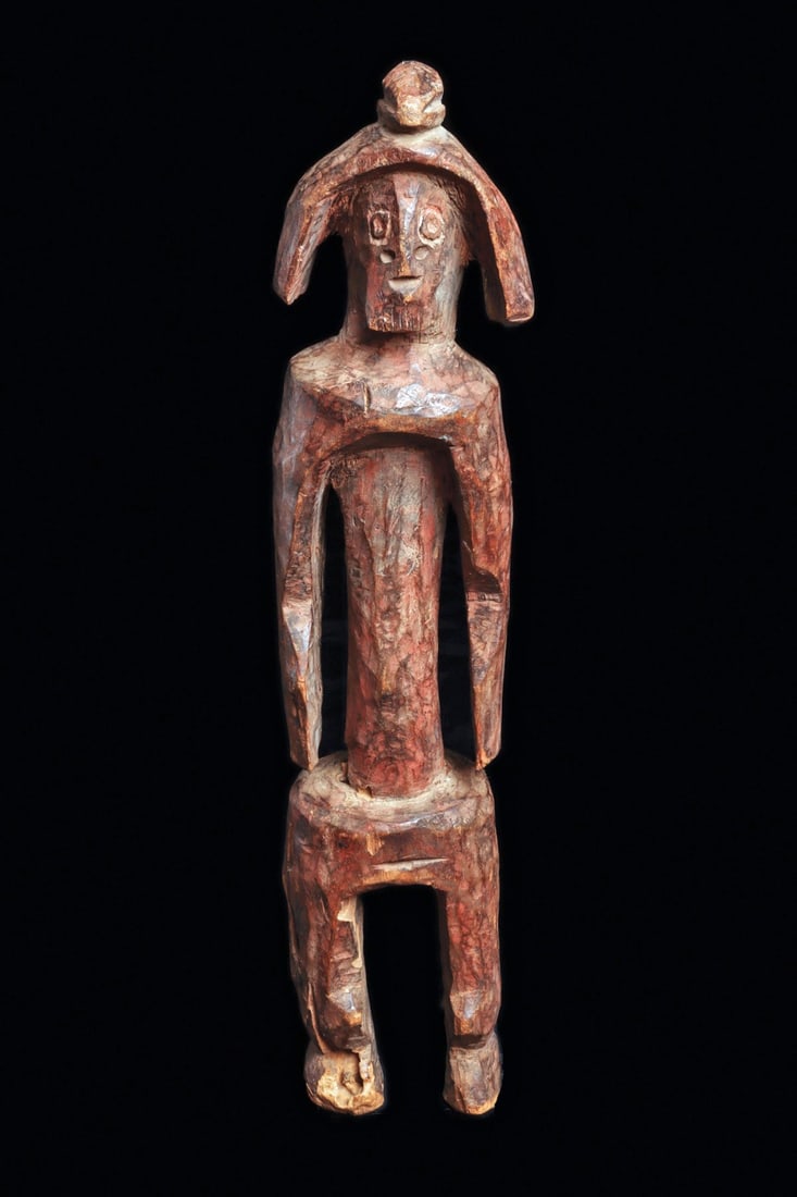 Mumuye Figure with Closed Ears (1 of 5)
