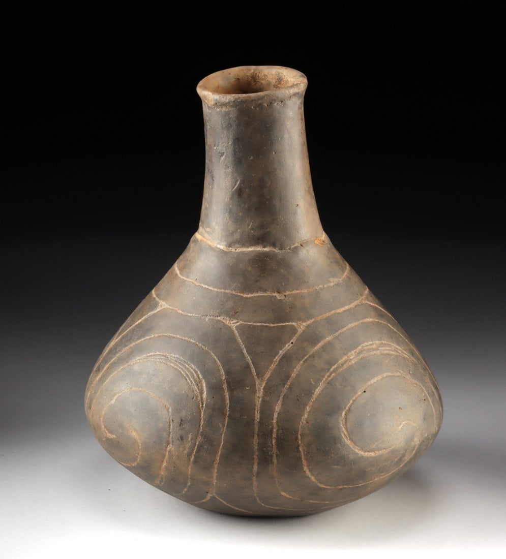 Caddo Etched Spiral Pottery Bottle (1 of 4)