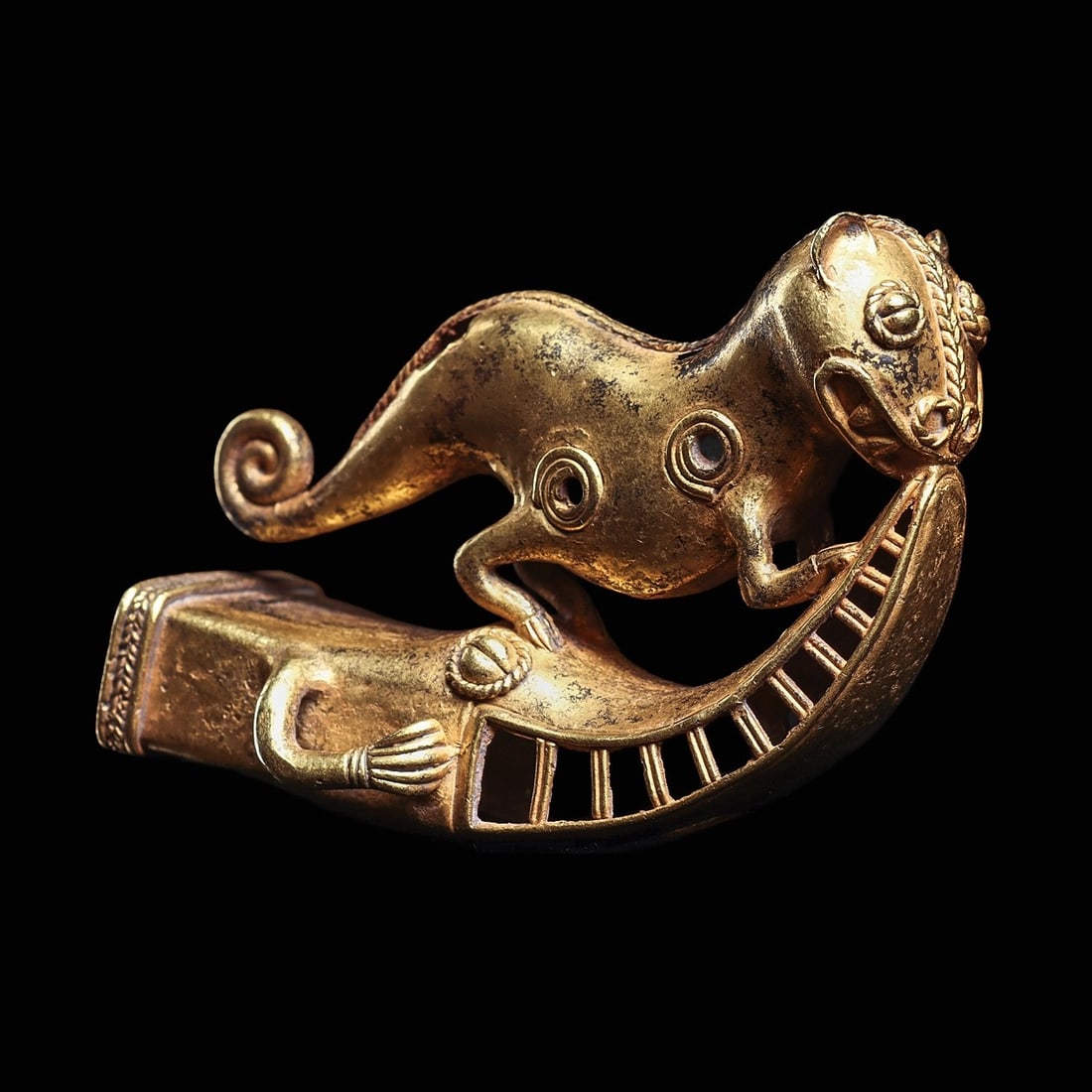 Sinu Gold Staff Finial (1 of 5)