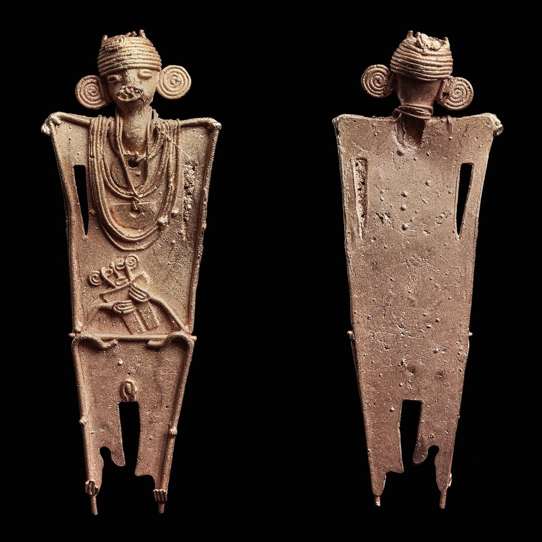 Muisca Gold Standing Tunjo Figure with Child: Andes Mountains, Colombia, ca. 1000 - 1550 CE. Fine high quality cast gold standing female votive figure of angular form, her head is slightly tilted to the right, and having wide angular shoulders. W