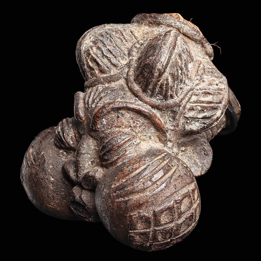 Grassfields Bronze Portrait Pipe - 3