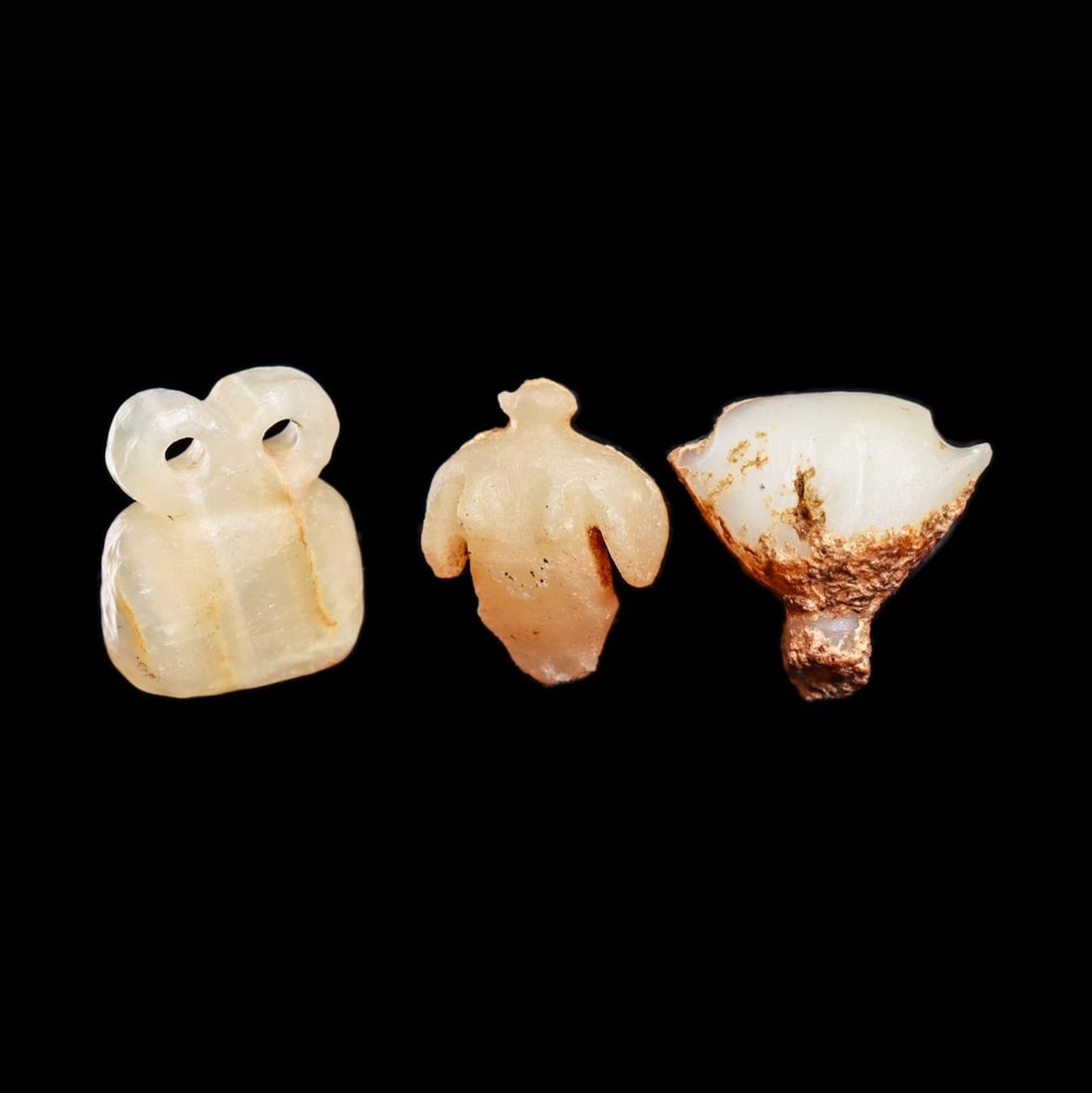 Miniature Alabaster Kilia Head & Idols (3) (1 of 2)