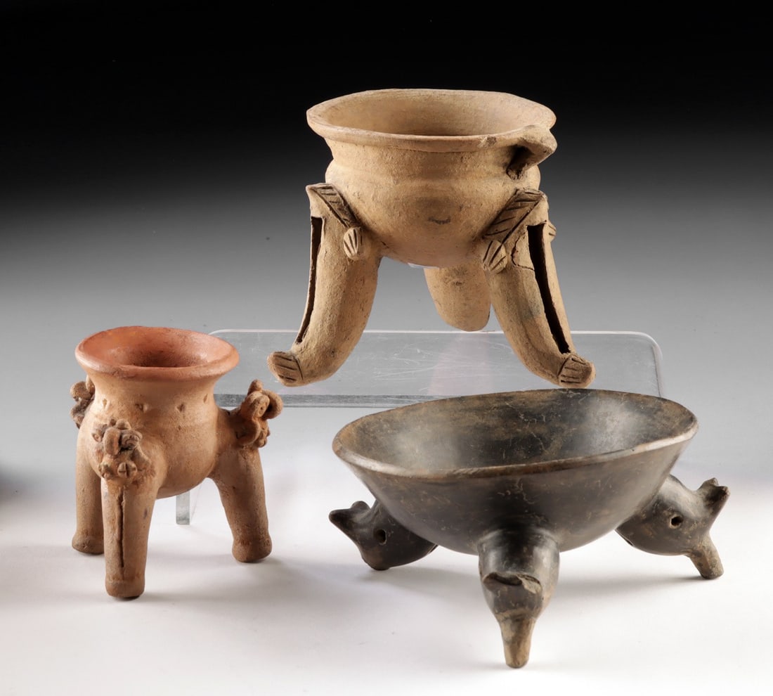 3 Pre-Columbian Animal Effigy Tripod Pottery Vessels: Pre-Columbian, Costa Rica, Atlantic Watershed, ca. 1 to 1000 CE; Panama, Gran Chiriqui, ca. 800 to 1200 CE; Mexico, Mixtec, ca. 1200 to 1500 CE. A characterful group of three pre-Columbian pottery tri