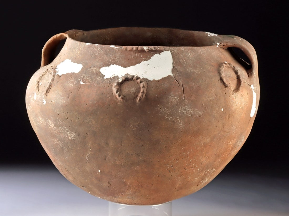 Large Mississippian Pottery Vessel w/ Handles (1 of 5)