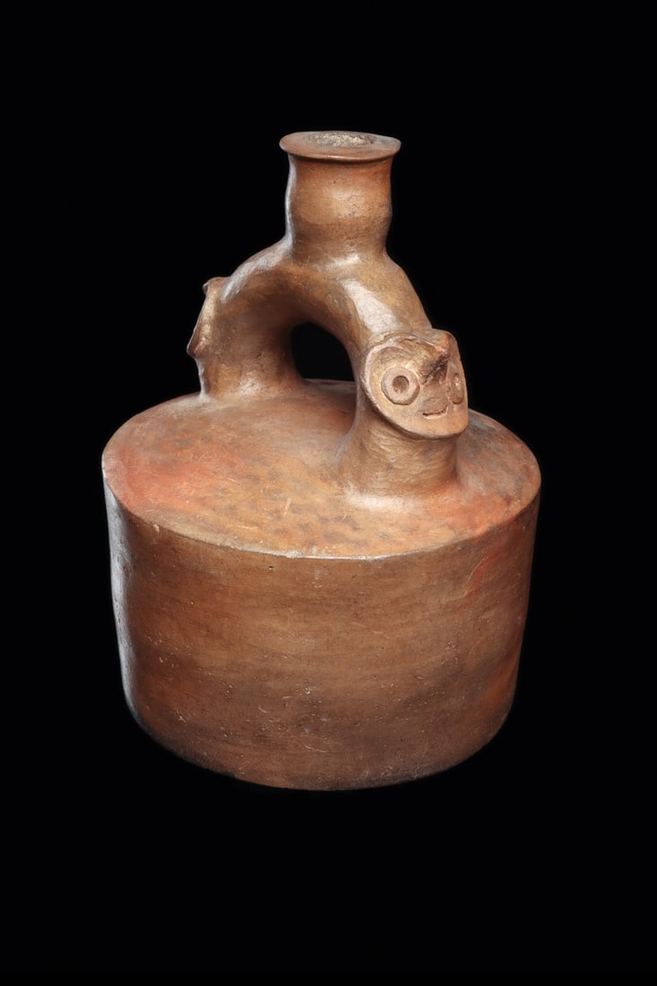 Chavin Stirrup Vessel (1 of 4)