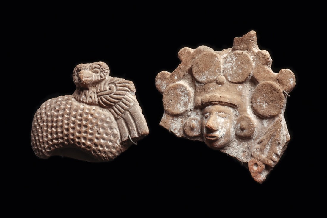 Nopiloa Removable Owl Headdress & Head Fragment (1 of 4)