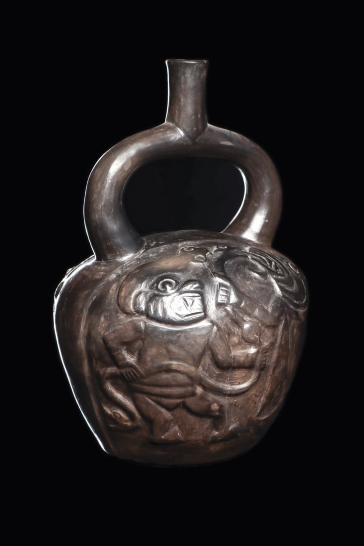 Moche Blackware Deity with Large Fish Vessel (1 of 4)