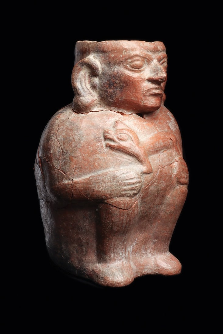Moche Anthropomorphic Vessel with Animal (1 of 4)
