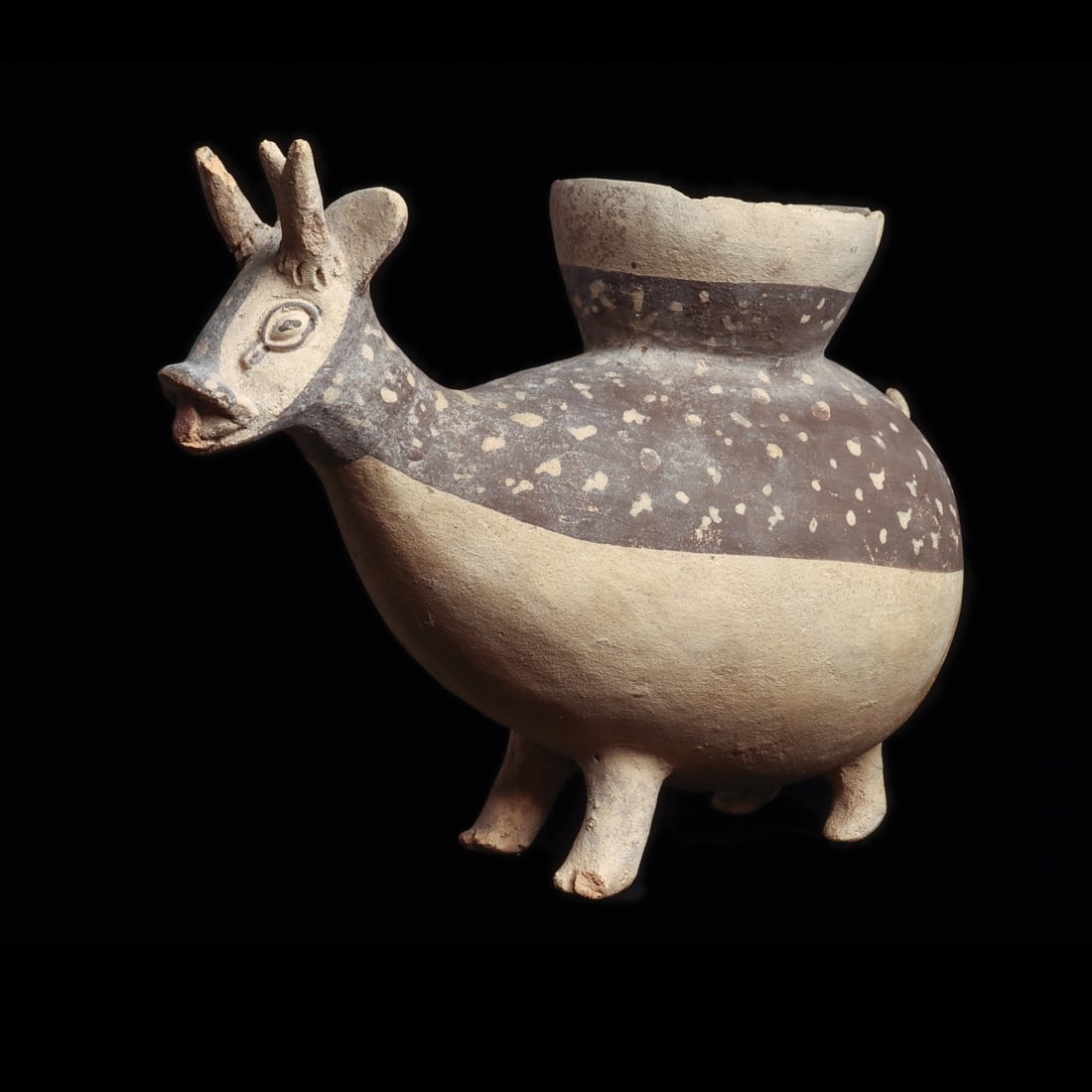 Chancay Deer Vessel (1 of 4)