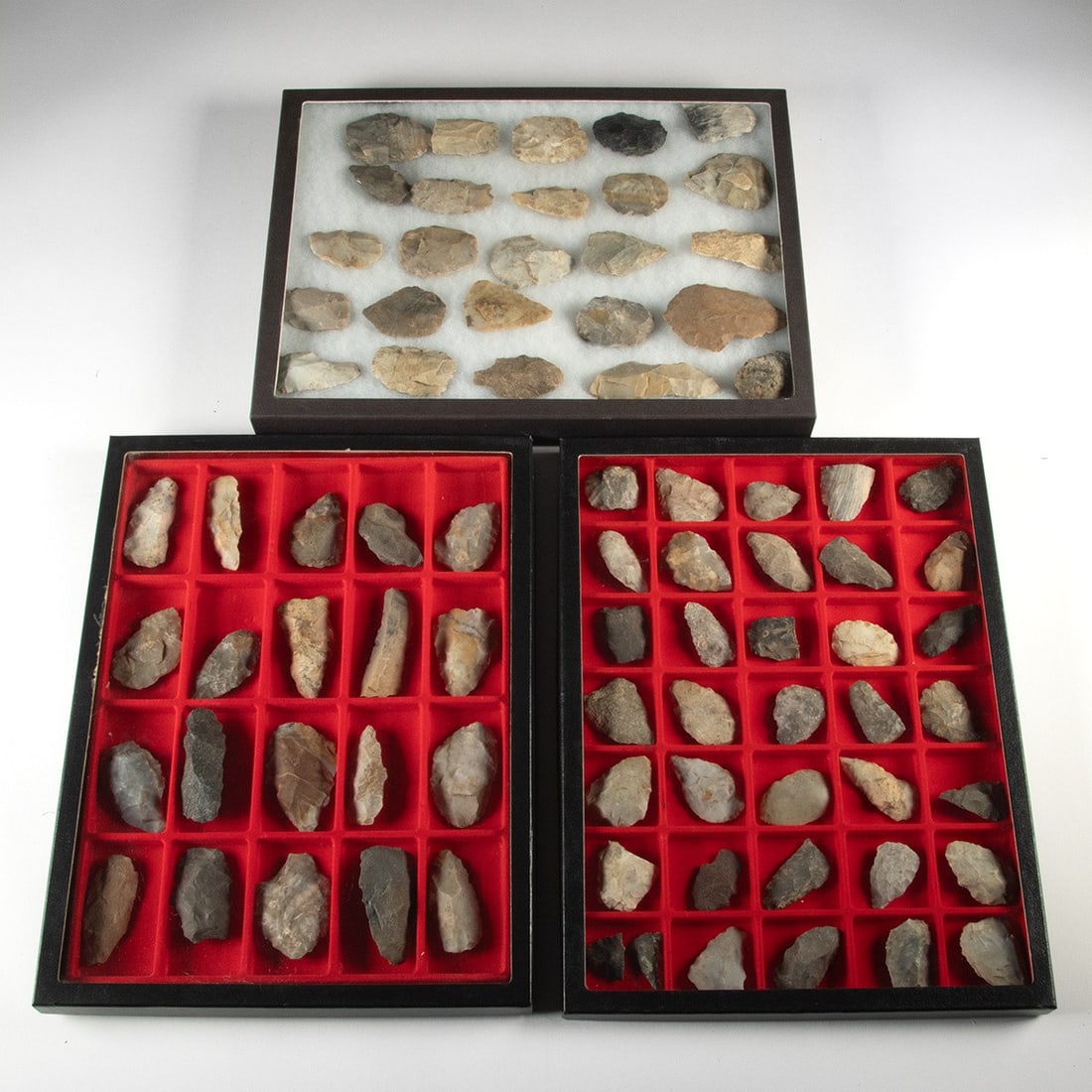 Large Native American Knapped Stone Tool Collection - Points, Blades & Scrapers (1 of 4)