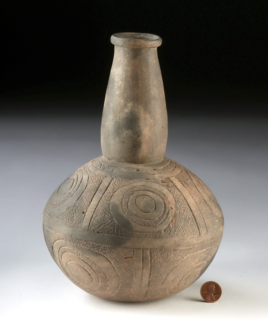 Mississippian Pottery Bottle - Crosshatch & Target (1 of 4)