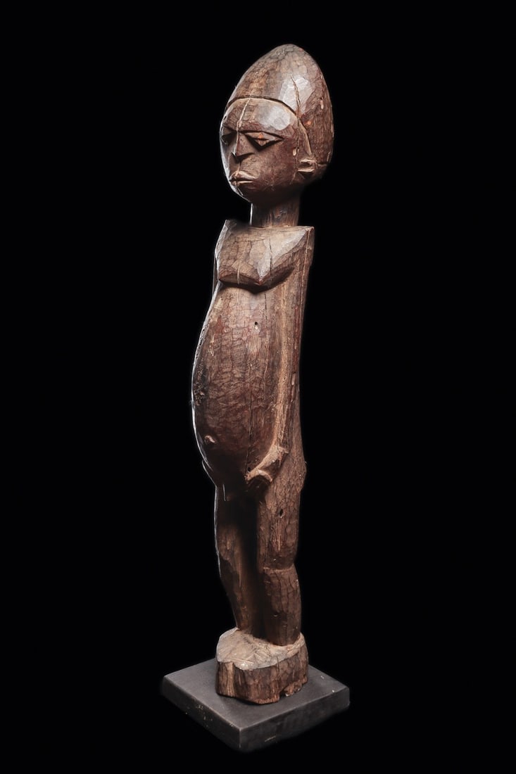 Large Bateba Phuwe Figure (1 of 4)