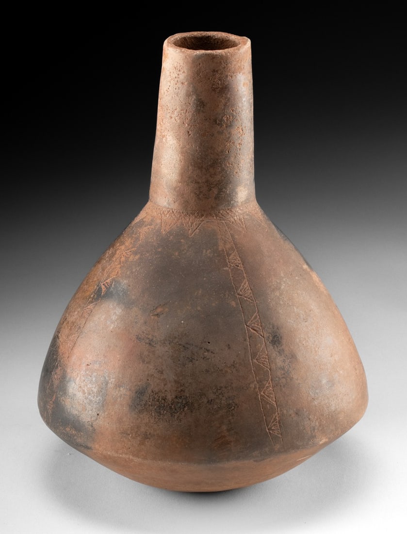 Mississippian Hume Engraved Bottle (1 of 3)