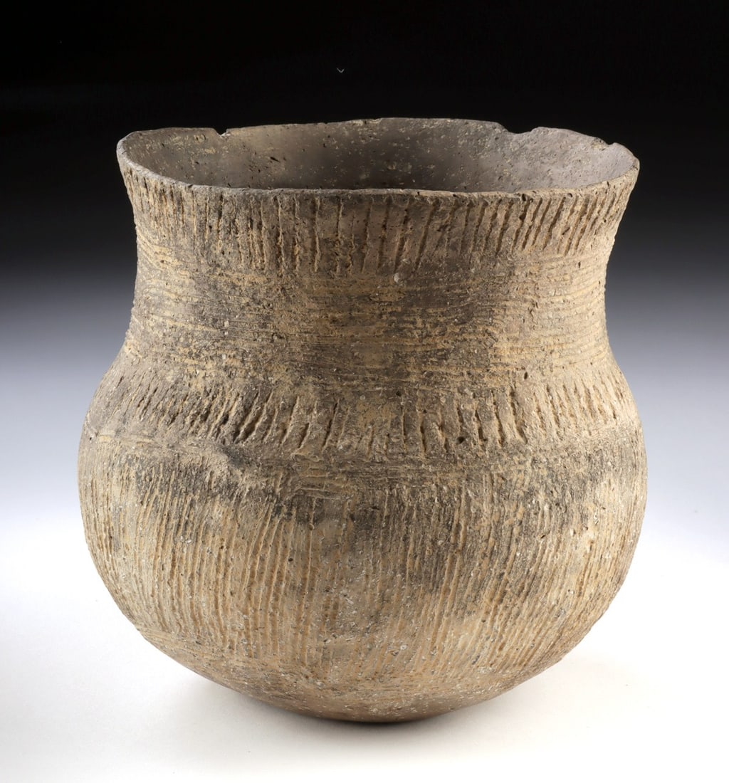 Mississippian Caddo Incised Jar, Textile-Impressed Surface Decoration (1 of 4)