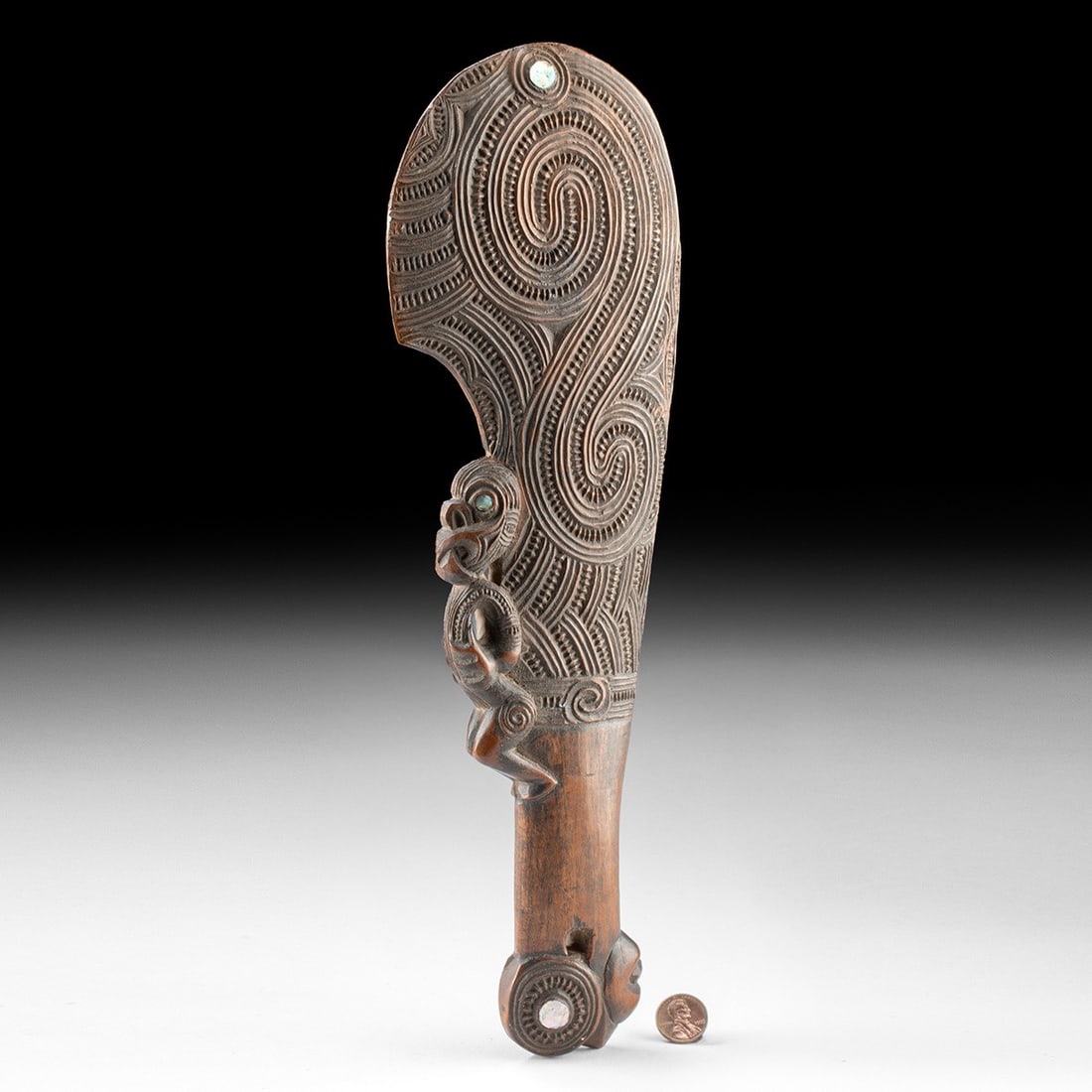 Fine 19th C. Maori Wood Wahaika Club - Tiki & Paua Shell (1 of 4)