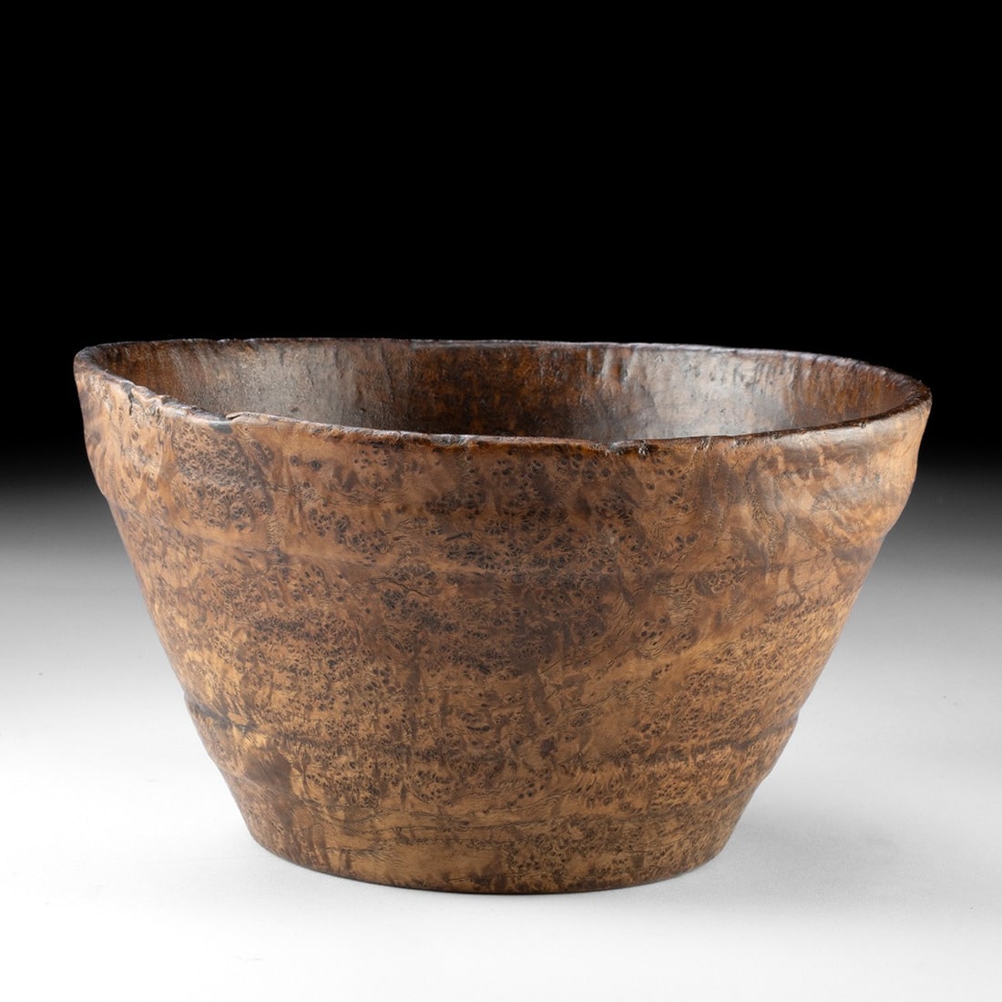 18th C. Early Colonial American Lathe Turned Burl Bowl - Bird's Eye Pattern: North America, United States, Colonial New England, ca. 1750–1830 CE. This is a turned ash burl bowl of round form with tapered sides, incised grooves encircling the lower body and rim. The bird