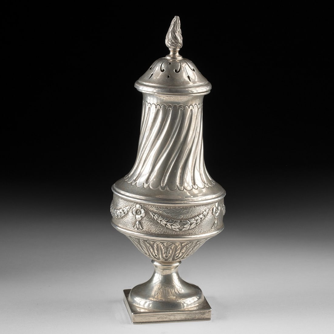 1905 British Sterling Silver Sugar Caster by Ducrow & Atkins: Western Europe, England, Edwardian period, 1905 CE. An English Edwardian sterling silver sugar caster, hallmarked for Birmingham, 1905, with the D&A maker's mark for Ducrow & Atkins. The caster has a 