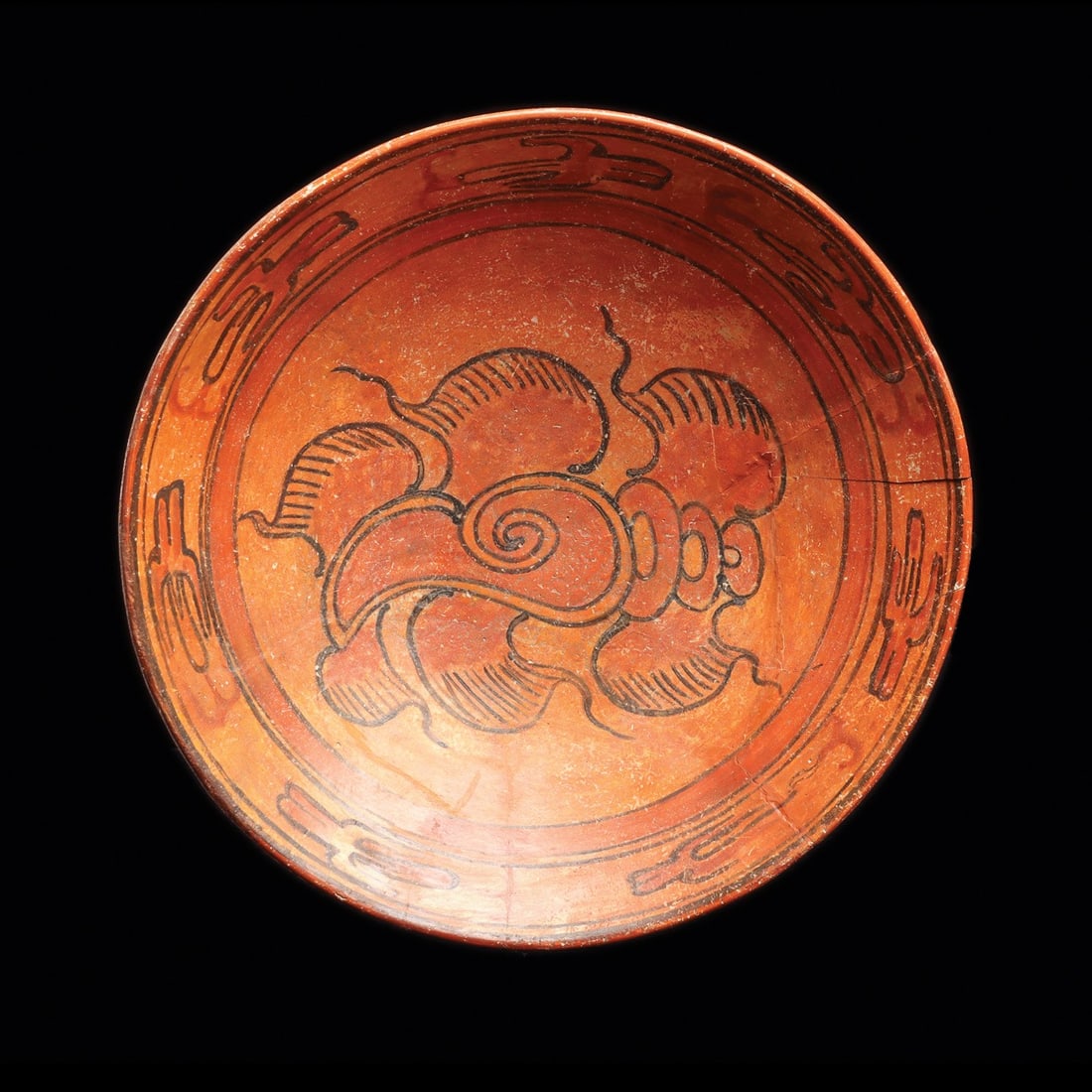 Maya Polychrome Dish with Abstract Bird Head Roundel (1 of 4)