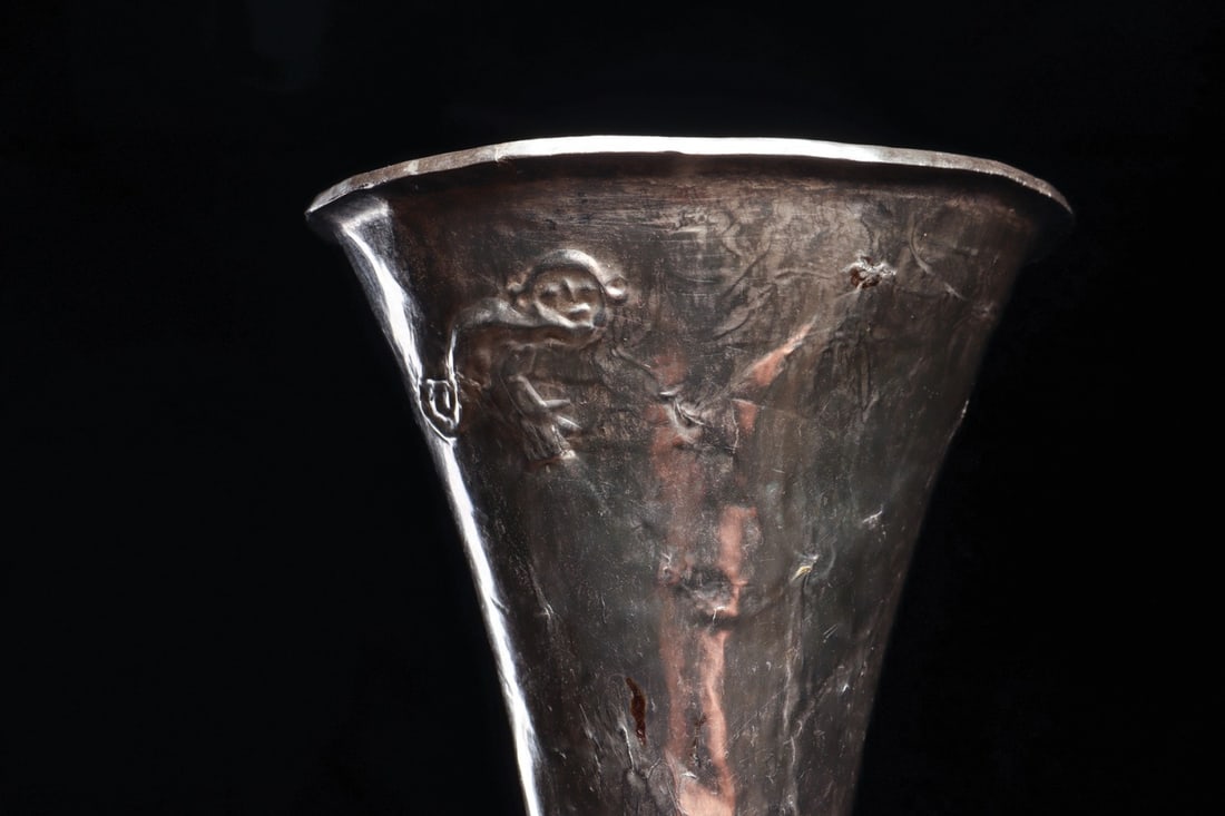 Sican Lambayeque Silver Beaker, Repousse Monkey - 4